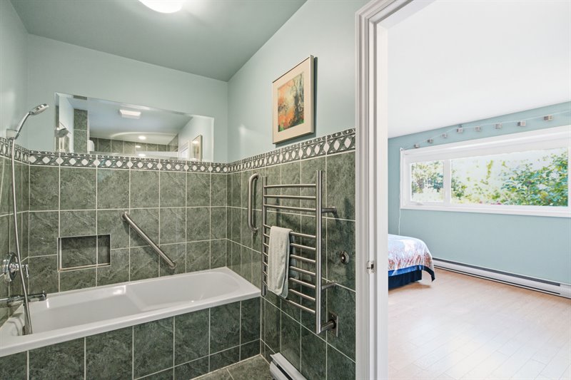 Ensuite