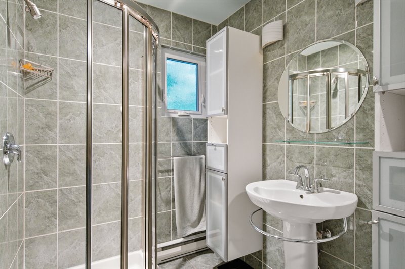 Ensuite