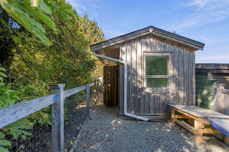 Shed 1