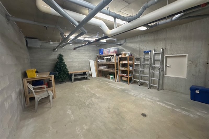 The Pacific Grande - Workshop | Craft Room