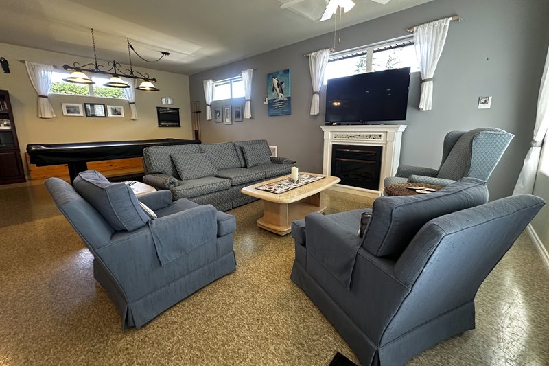 The Pacific Grande - Clubhouse