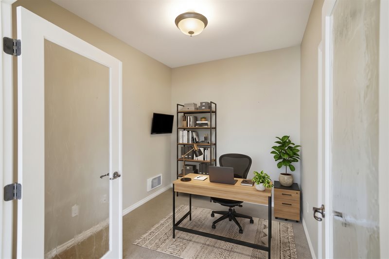 Den (Virtual Staging)